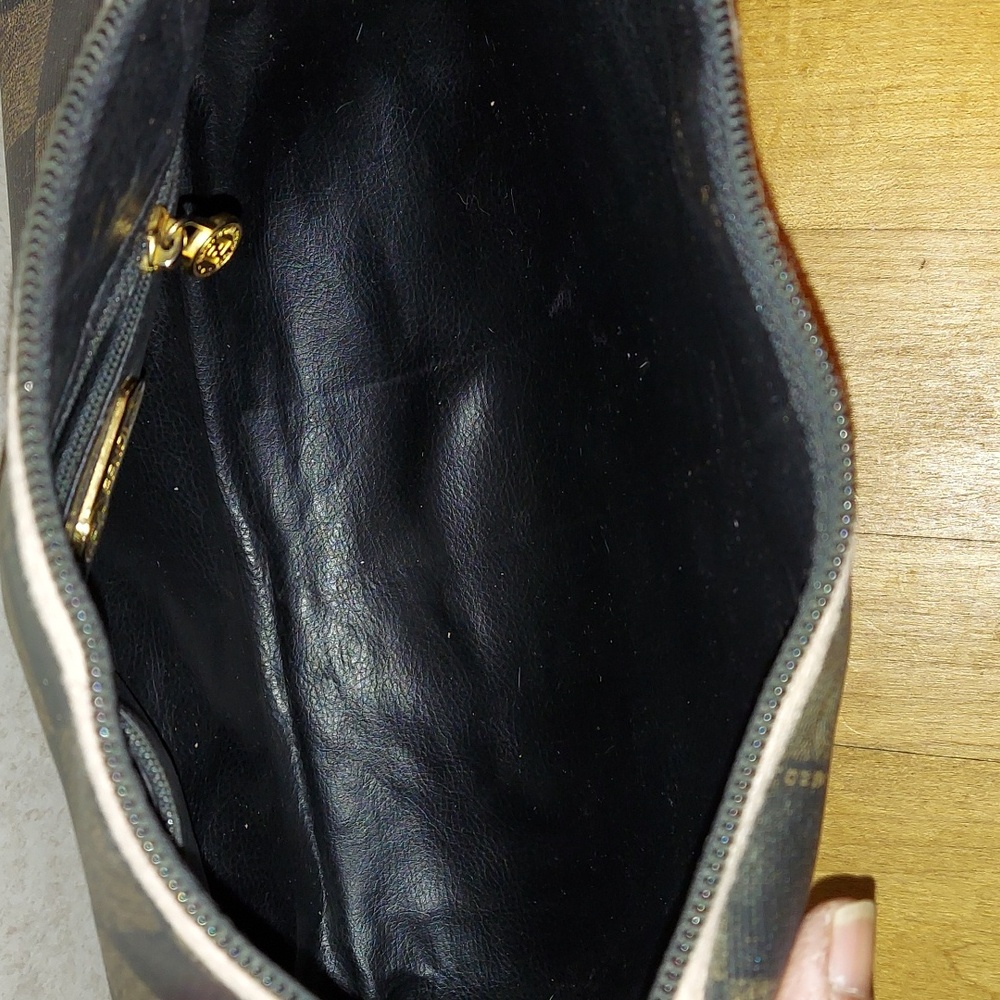 Vintage Fendi Crossbody Bag - Picture 12 of 13